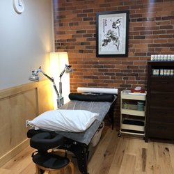 JF He Clinic of Acupuncture and Health - Soothing treatment rooms.