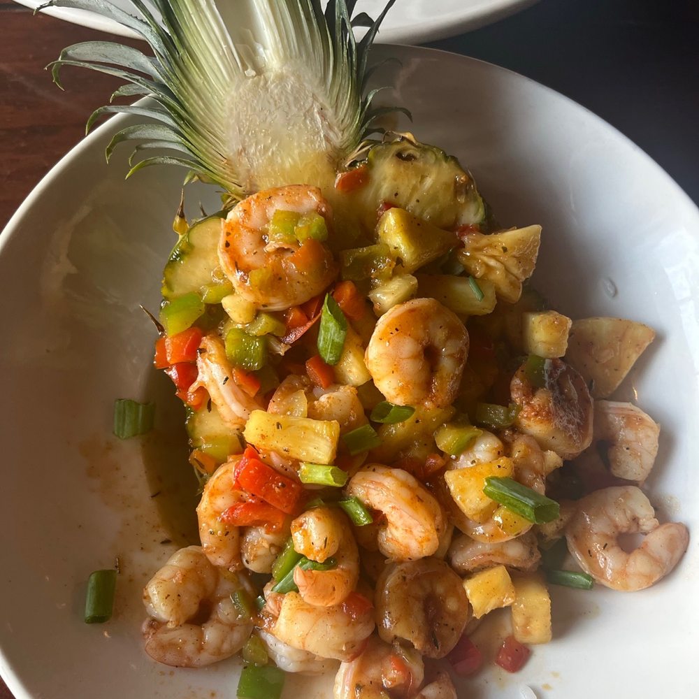 Bahama Breeze - Pineapple Shrimp fried rice - Caribbean Near Me - Duluth, Georgia