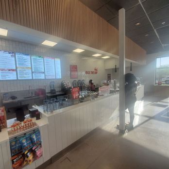 Smoothie King - Nice clean space - Juice Bars & Smoothies Near Me - Las Vegas, Nevada