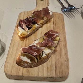 Cucciolo Osteria - Fig & Proscuitto Bruschette - Italian Near Me - Durham, North Carolina