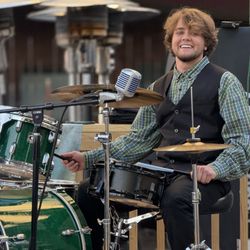 The Alley Downtown - Carnelian's Sabastian "Bash" on Drums!