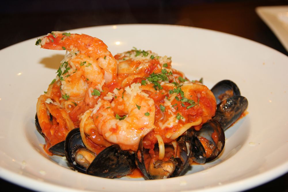 GRILL ON KING Updated September 2024 24 Photos & 74 Reviews 233