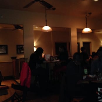 Side Street Grill - Dining area. - American Near Me - Memphis, Tennessee