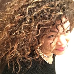 2complete - Washed and Diffused by Shamia. Loooooved her consulting with her. Happy hair
