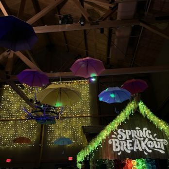 Great Wolf Lodge - The lobby for the dance party - Resorts Near Me - Concord, North Carolina