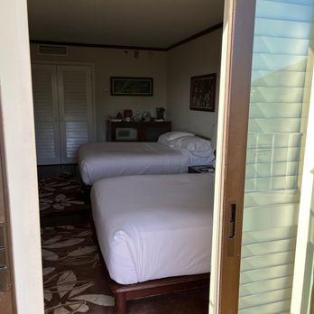 Lotus Honolulu at Diamond Head - Double beds - Hotels Near Me - Honolulu, Hawaii