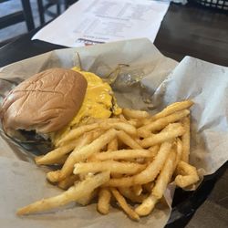 4th Quarter Sports Bar - Patty melt ?