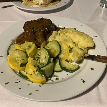 Michael's Trattoria - Italian Near Me - Wallingford, Connecticut