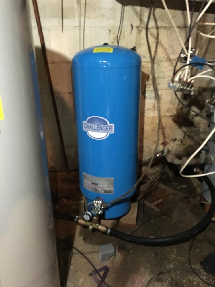 Slide of Jerry Williams Pump & Well Service