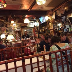 Pizzeria Mille Luci - Reminds somehow on the restaurant  "The Marchfelderhof" in Austria ;-)