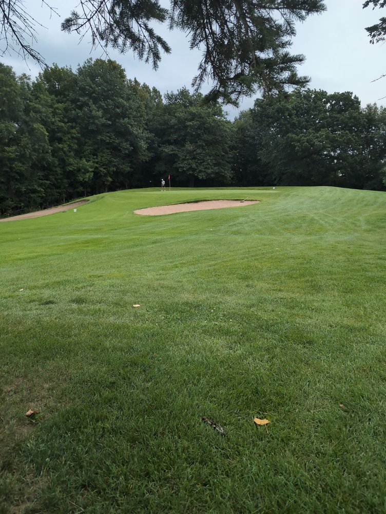 Grandy Nine Golf & Camp Logo