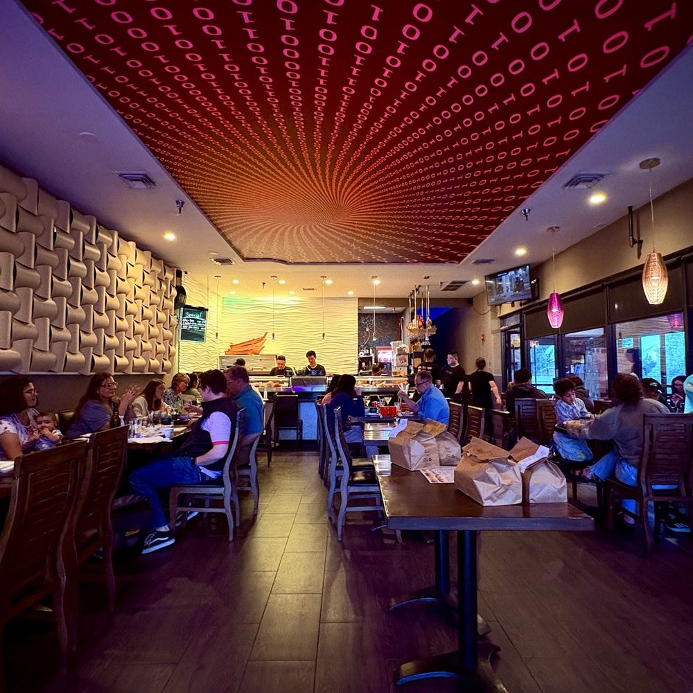 Fontana Sushi - Overview of the dining area - Sushi Bars Near Me - Centennial, Colorado