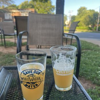 Crafty Beer Guys - Wine Bars Near Me - Huntersville, North Carolina Crafty Beer Guys - Wine Bars Near Me - Huntersville, North Carolina