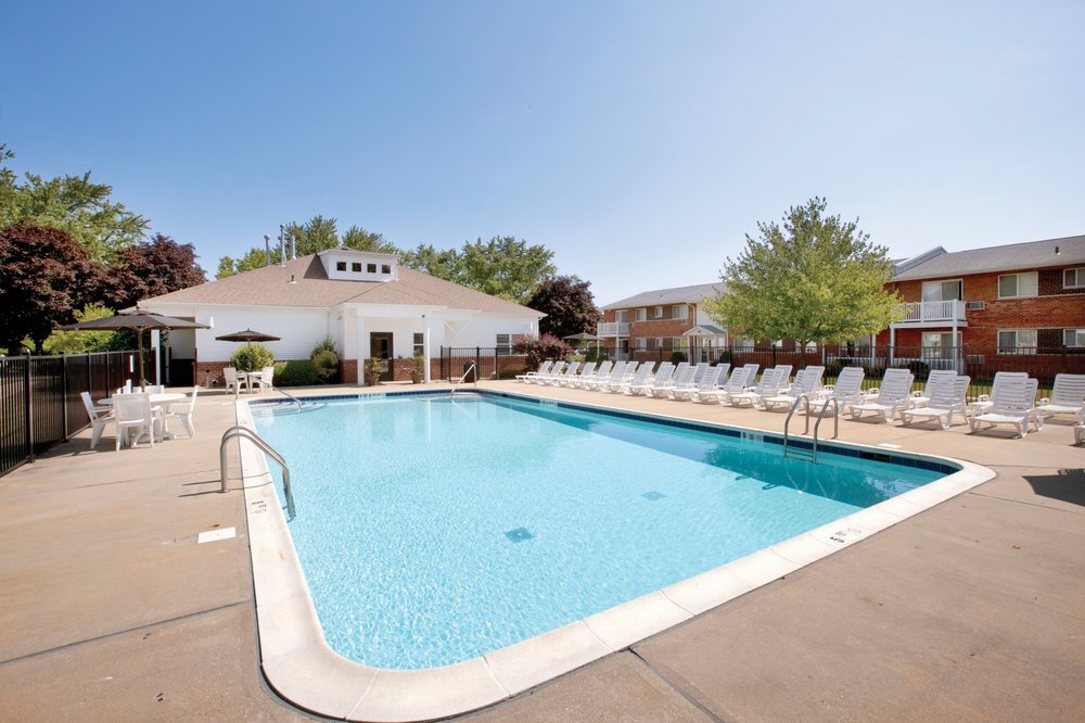 FAIRFIELD COURTYARD LAKE GROVE 20 Photos 9 Williams Blvd, Lake