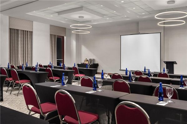 Embassy Suites by Hilton Boston at Logan Airport by null