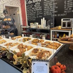 Mama G's Coffee - front counter and pastries