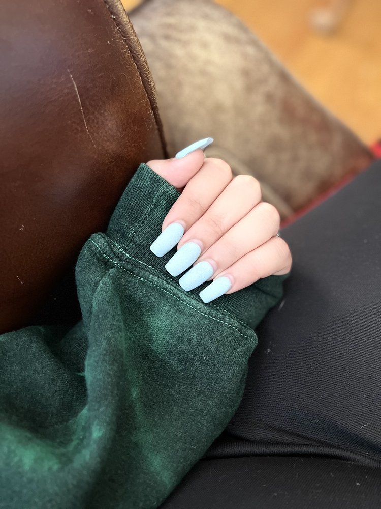 LEE NAILS Updated September 2024 94 Photos & 63 Reviews 2833 N