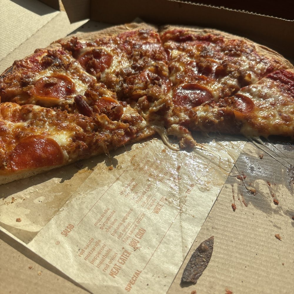 Blaze Pizza - Pep and bacon - Salad Near Me - Ft. Wayne, Indiana Blaze Pizza - Pep and bacon - Salad Near Me - Ft. Wayne, Indiana