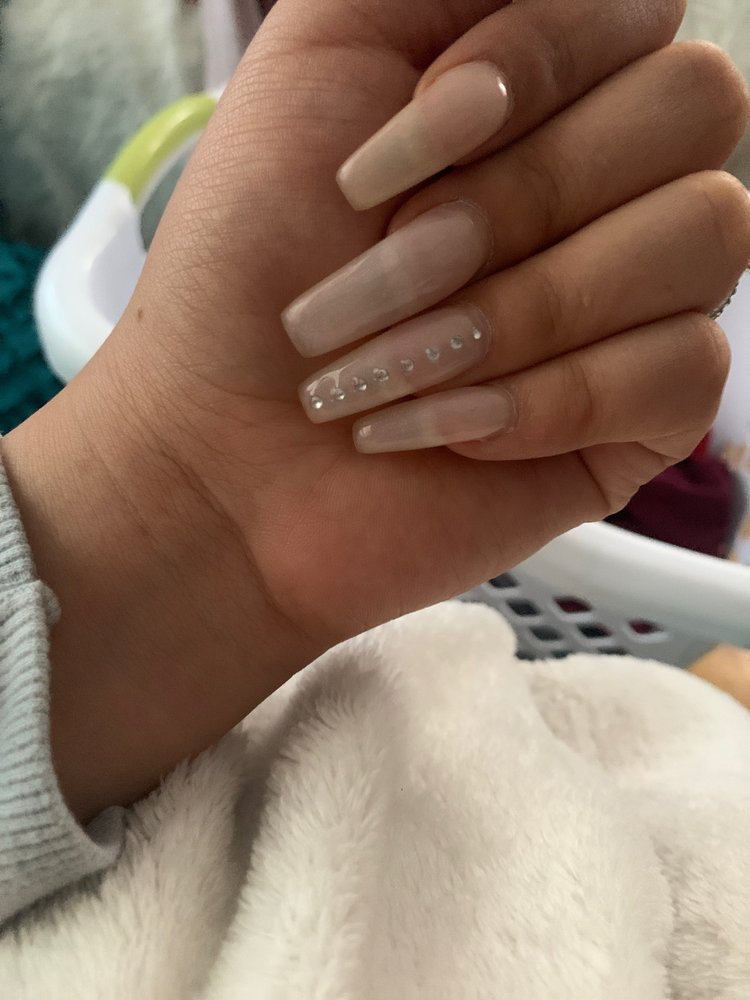 HAPPINESS NAILS 19 Photos & 10 Reviews 3343 Saul Kleinfeld Dr, El