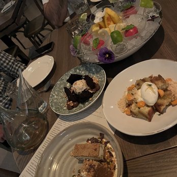 etta - Sorbet and shots, olive oil cake, cannoli graham sandwich, chocolate and peanut butter - New American Near Me - Scottsdale, Arizona