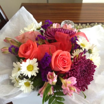 Sandy Springs Flowers - The vase is protected in a box for easier delivery. - Florists Near Me - Sandy Springs, Georgia Sandy Springs Flowers - The vase is protected in a box for easier delivery. - Florists Near Me - Sandy Springs, Georgia