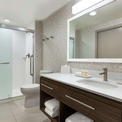 Home2 Suites by Hilton New Brunswick - Guest room bath