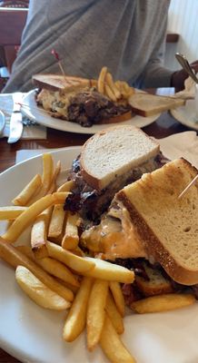 Murray's Deli by null