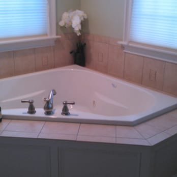 Dustbusters Unlimited - Sparkling bathroom. - Office Cleaning Near Me - Schenectady, New York