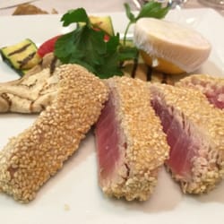 Ristorante Parco Ciani - Tagliata di tonno al sesamo e verdure grigliate