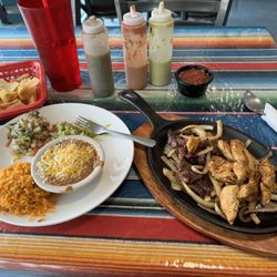 Nueva Era Taqueria - Fajita Dinner Wednesday $10