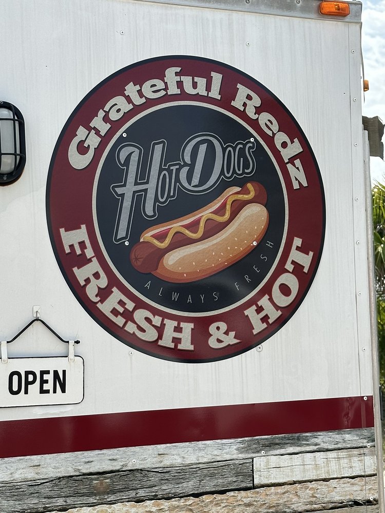 Grateful Redz Hot Dogz Logo