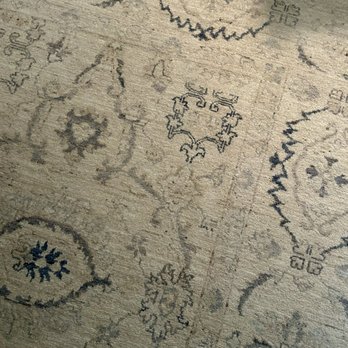 New Wave Staging - The carpet that pulls it all together in cream, beige and shades of grey - Home Staging Near Me New Wave Staging - The carpet that pulls it all together in cream, beige and shades of grey - Home Staging Near Me