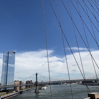 Brooklyn Bridge - Landmarks & Historical Buildings Near Me - Brooklyn, New York