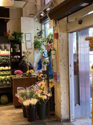 Grace's Marketplace by null