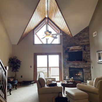 Blake Randy Carpentry - a living room with a vaulted ceiling - General Contractors Near Me - Zionville, North Carolina Blake Randy Carpentry - a living room with a vaulted ceiling - General Contractors Near Me - Zionville, North Carolina