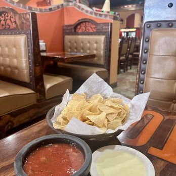 Cantaritos Pearl River - Complimentary Chips, salsa & queso. - Tex-Mex Near Me - Pearl River, Louisiana Cantaritos Pearl River - Complimentary Chips, salsa & queso. - Tex-Mex Near Me - Pearl River, Louisiana