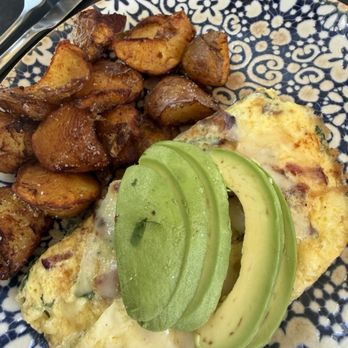 The Goldfinch - Goldfinch Omelette - New American Near Me - Irvine, California