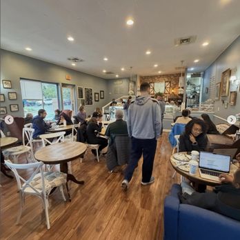 Le Vingt Trois Cafe & Bakery - Bakeries Near Me - Herndon, Virginia Le Vingt Trois Cafe & Bakery - Bakeries Near Me - Herndon, Virginia