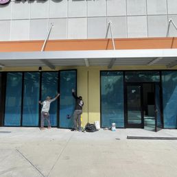 Exterior photo of Heavy Duty Glass - Hialeah Gardens, Florida Exterior photo of Heavy Duty Glass - Hialeah Gardens, Florida