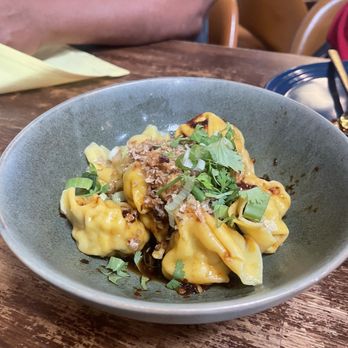 Kin Long Beach - Spicy Wonton - Thai Near Me - Long Beach, California Kin Long Beach - Spicy Wonton - Thai Near Me - Long Beach, California