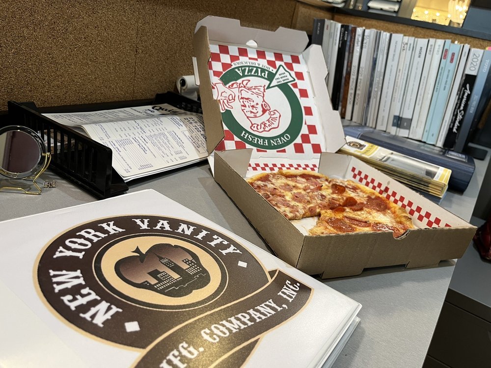 QUIG’S PIZZA STEAKS & HOAGIE’S Updated October 2024 21 Photos & 39 Reviews 7501 Verree Rd