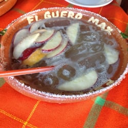 La Cabaña del Guero Max - Una cazuela con tequila, refrescante!