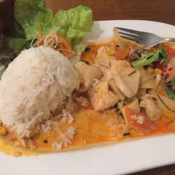 Thien Long Paradies - Ich esse in vielen Thai Restaurants dieses Gericht. Die T11 ist sehr gut und die Bedienung freundlich.