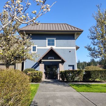 Evergreen Church - One of the Church entrances, at Evergreen Church in Bothell, Easter 2024.  Photo by Jilllryan Bothell wa USA. - Churches Near Me - Bothell, Washington