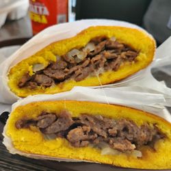 Taino's Bakery & Deli