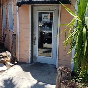 Bayside Gourmet - Front of the restaurant. - Italian Near Me - Islamorada, Florida