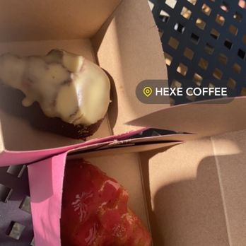Hexe Coffee - Skull red velvet and raspberry cake . So good must try - Coffee & Tea Near Me - Chicago, Illinois