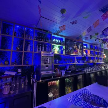 El Cevichero Cantina - Beer Bar Near Me - San Antonio, Texas