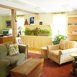 Roots To Wings Yoga Studio - Lobby 1