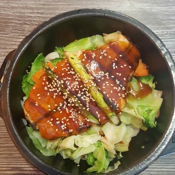 Chow-Ya - Salmon bowl  no rice with double veggies. This was super delicious - Asian Fusion Near Me - Lompoc, California